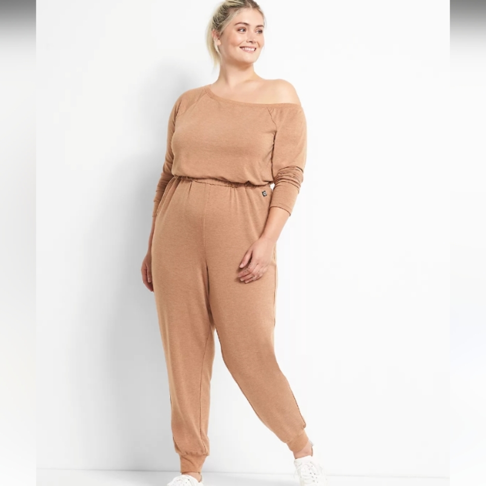 SERRA JUMPSUIT size L